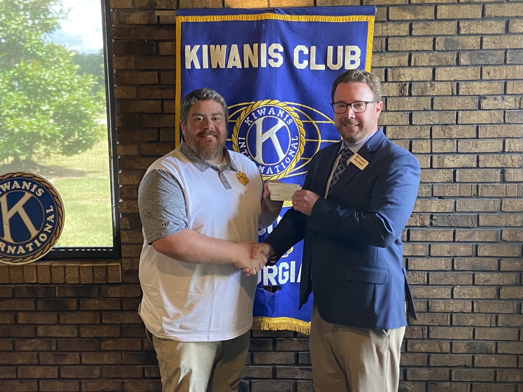 VMS STEM receives grant from Kiwanis Club